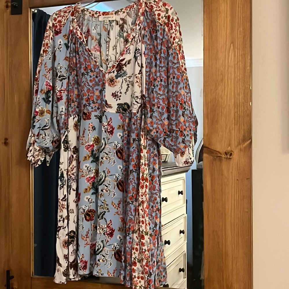 Women's blouse